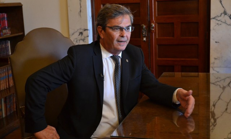 “El voto de Rosatti no amerita su expulsión”, dijo el rector de la Universidad del Litoral