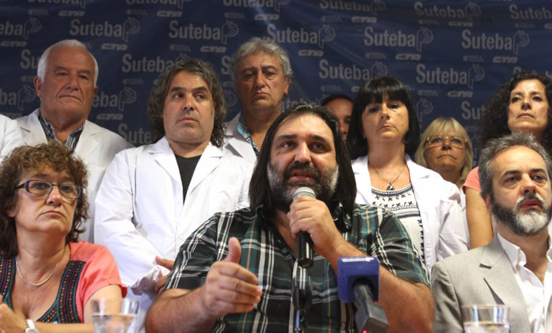 Docentes van a la OIT para denunciar «prácticas antisindicales» del Gobierno