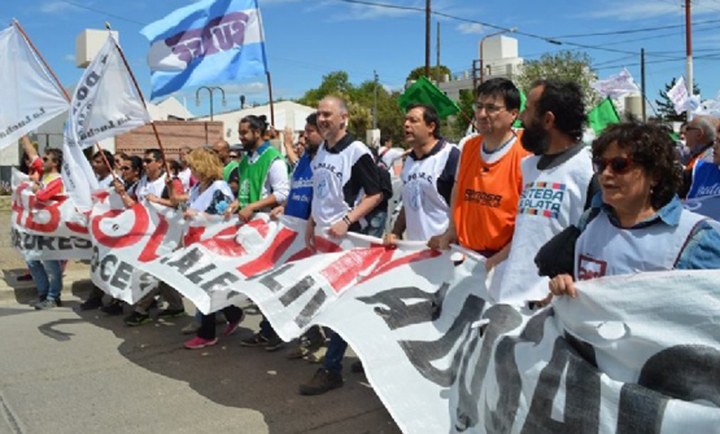 Docentes de Santa Cruz mantendrán una reunión paritaria en Río Gallegos