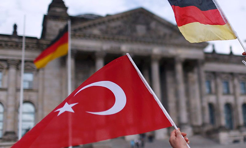 Berlín denunció detención de nueve alemanes tras fallido golpe de Estado