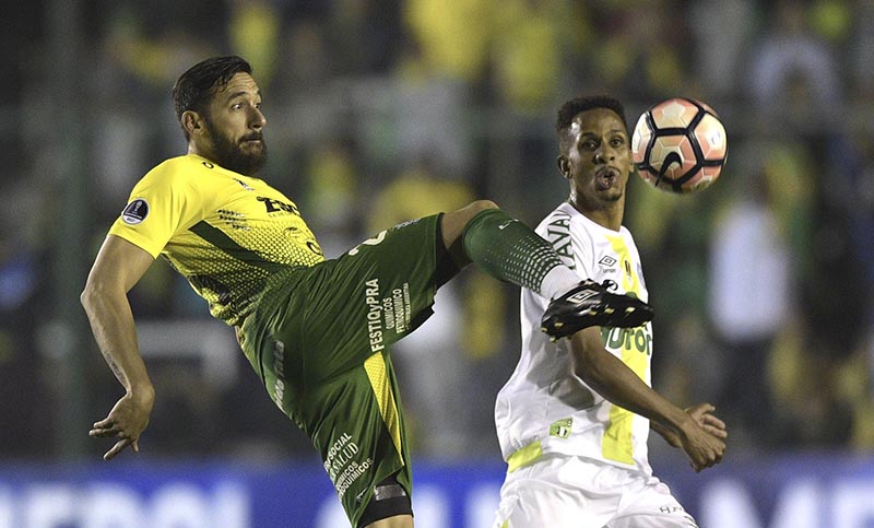 Defensa consiguió un triunfo agónico en la Sudamericana