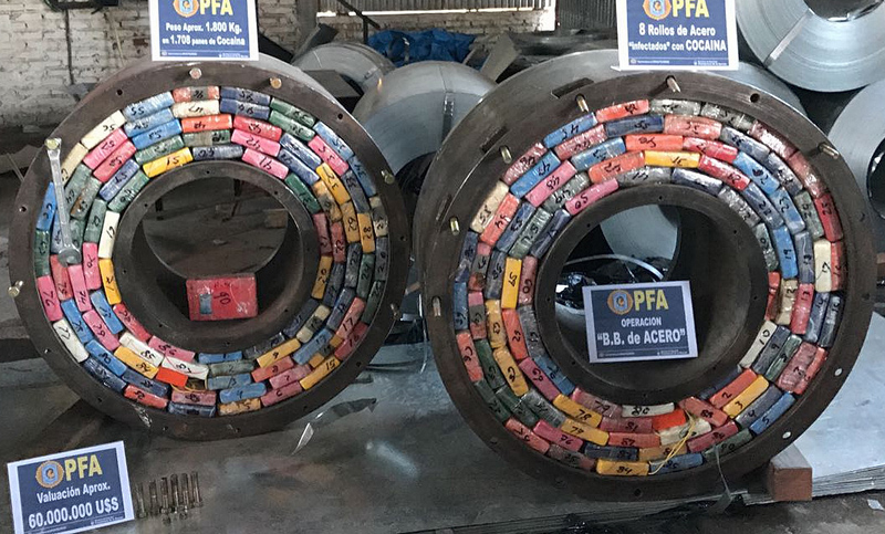 Secuestran casi dos mil kilos de cocaína ocultos en rollos de acero en Bahía Blanca