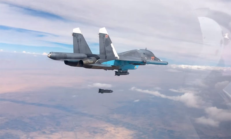 La aviación siria bombardea posiciones del EI en provincia de Al Raqqa