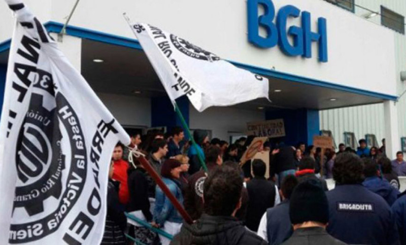 En alerta: metalúrgicos fueguinos advierten por posibles despidos en BGH