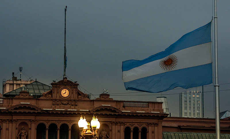 Rige el duelo nacional de dos días decretado por el Gobierno por la tragedia en Mendoza