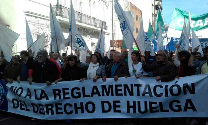 Gremios cordobeses se oponen a la ley que regula el derecho a huelga