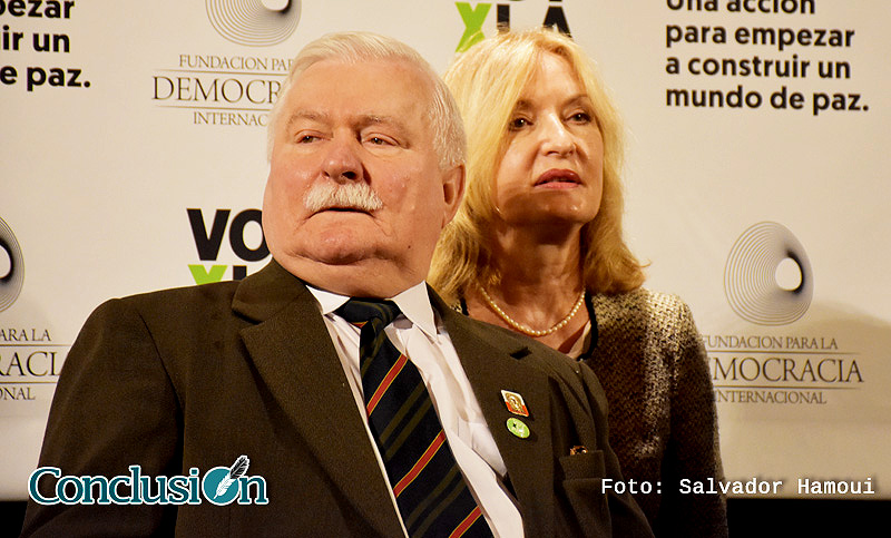 «Izquierda y derecha son conceptos de antes, las fronteras están desapareciendo»