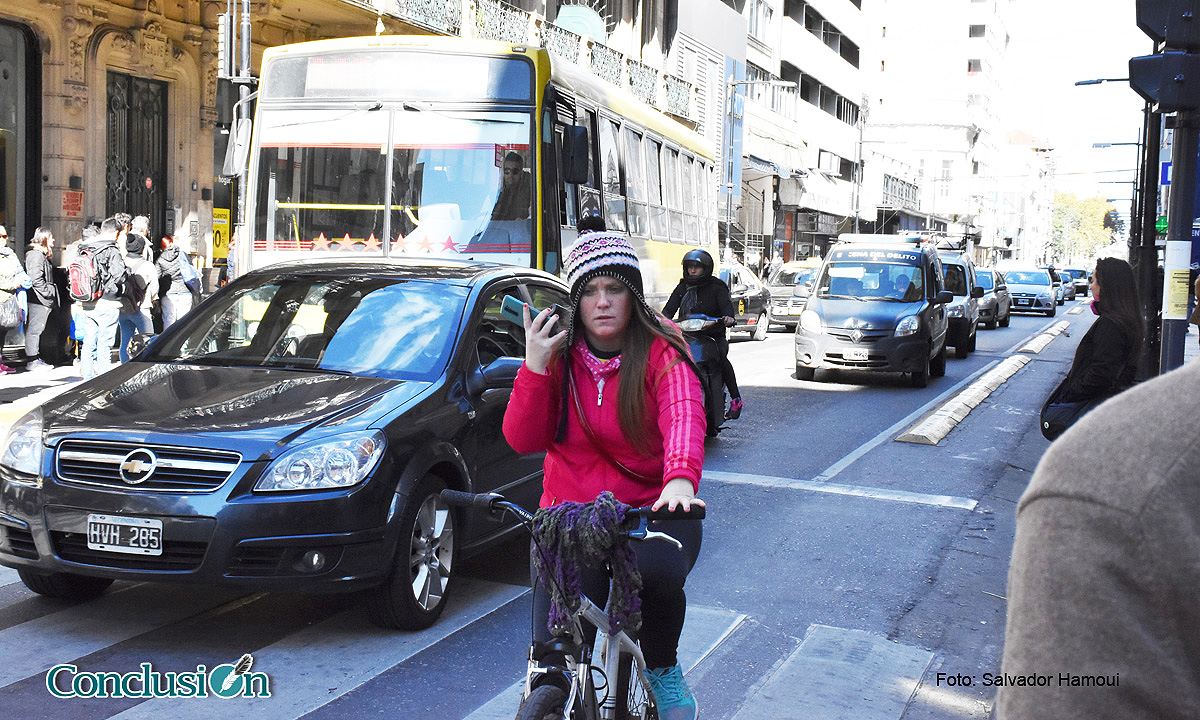 En la bicisenda y comunicada