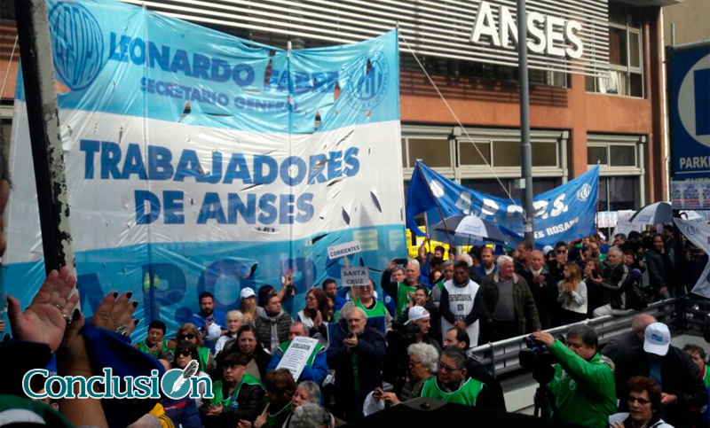 Trabajadores de Anses coparon el centro porteño por reclamos salariales