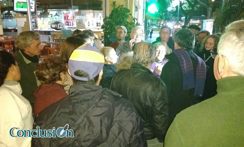 Vecinos de Alberdi se manifestaron a raíz de los accidentes en la avenida