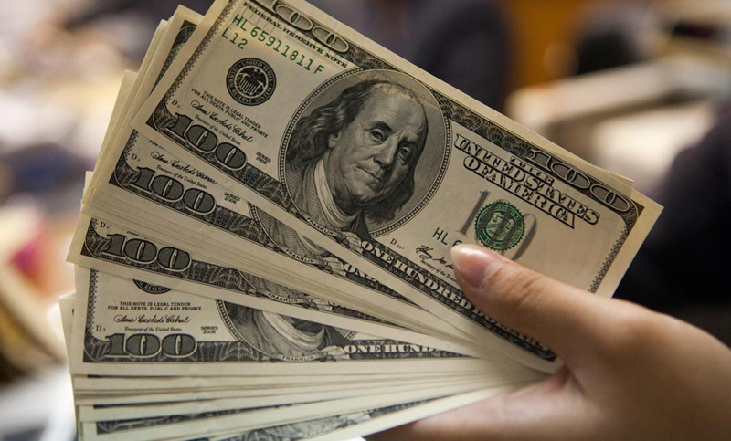 El dólar marcó un récord por segundo día consecutivo