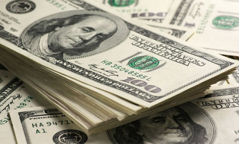 El dólar marcó nuevo récord en el límite de los $45 a pesar de las altas tasas