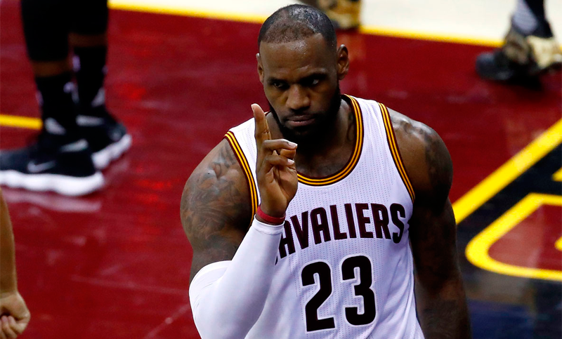 Los Cavs descontaron en la serie y no hubo barrida de Golden State