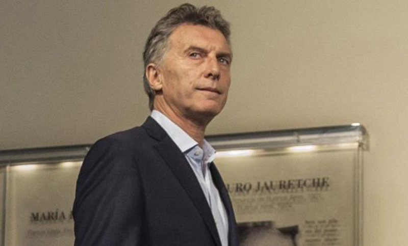 El presidente Macri echó a dos funcionarios tras movilización sindical