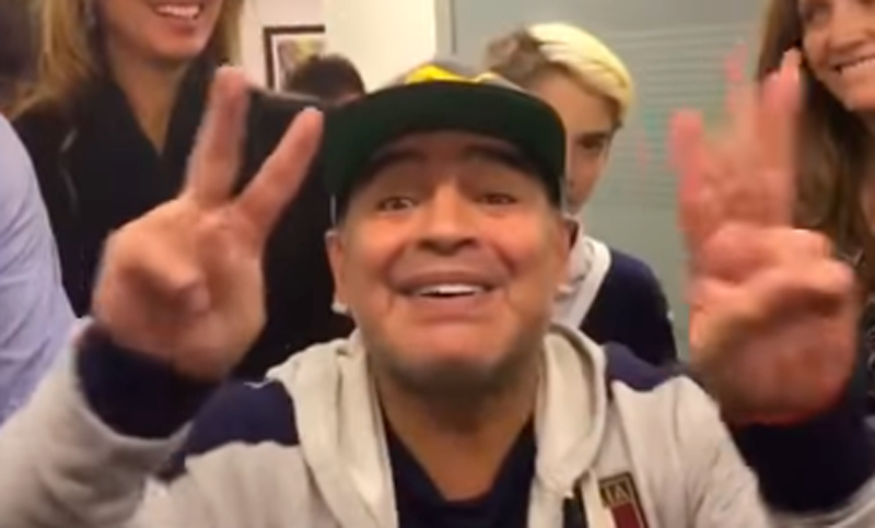 Maradona, muy picante contra Macri: «Te queda poco, botón»