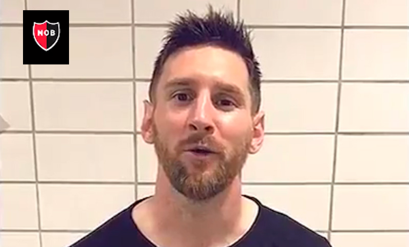 Messi saludó a la escuelita de fútbol de Malvinas