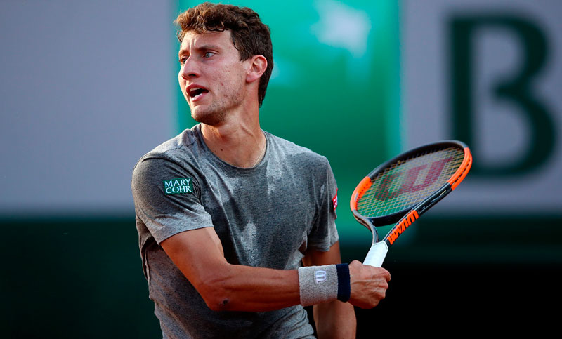 Olivo no pudo mantener el nivel y quedó eliminado de Roland Garros