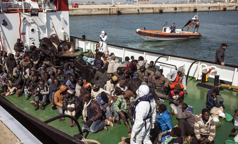 El primer ministro italiano pide ayuda por la llegada de inmigrantes
