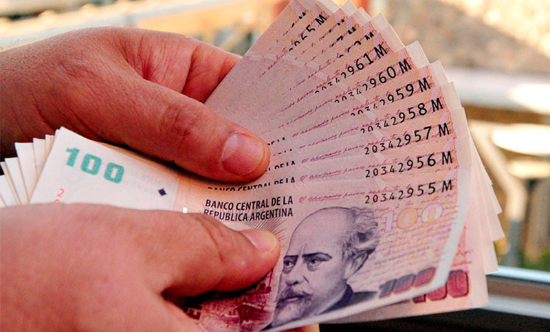 Estiman que el salario se recuperará un 2% este año