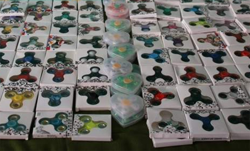 Afip secuestró 43.000 «spinner» que iban a entrar ilegalmente al país