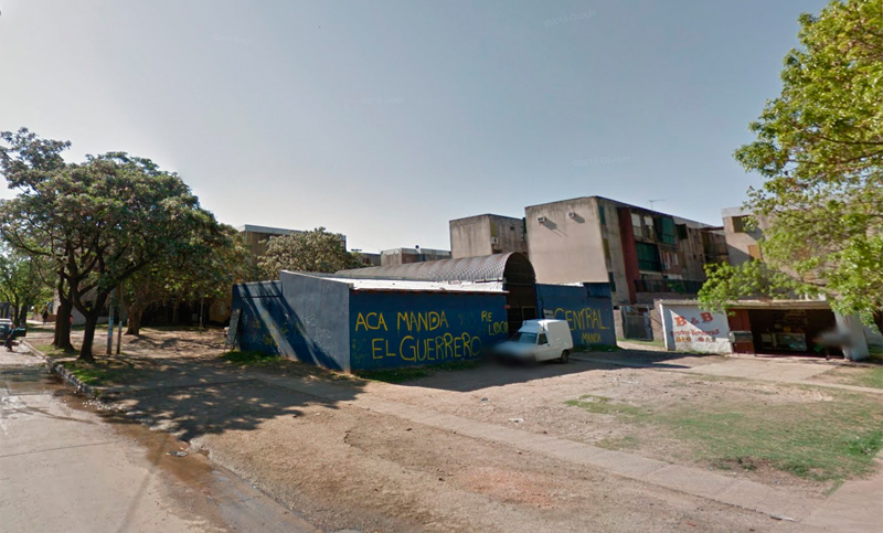 Hombre se encuentra grave tras ser baleado en la puerta de un almacén de zona norte