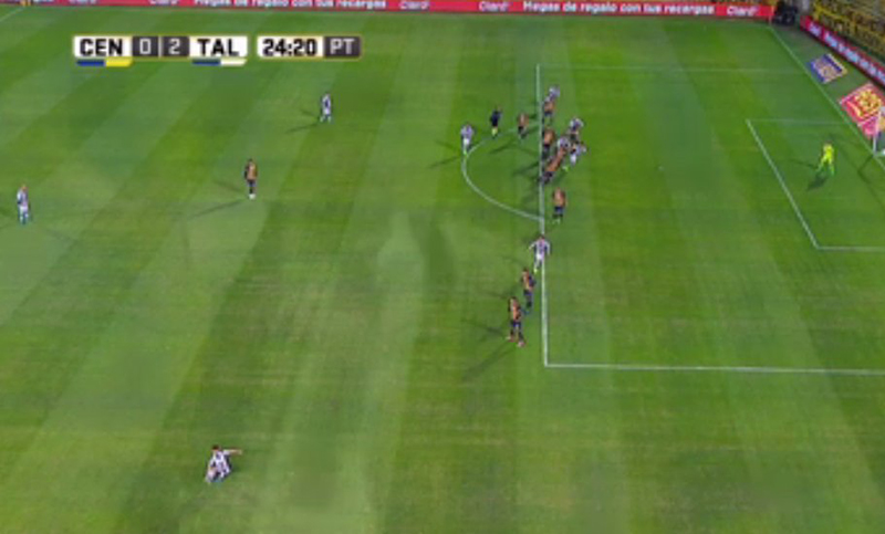 En el segundo gol de Talleres, Gandolfi estaba adelantado