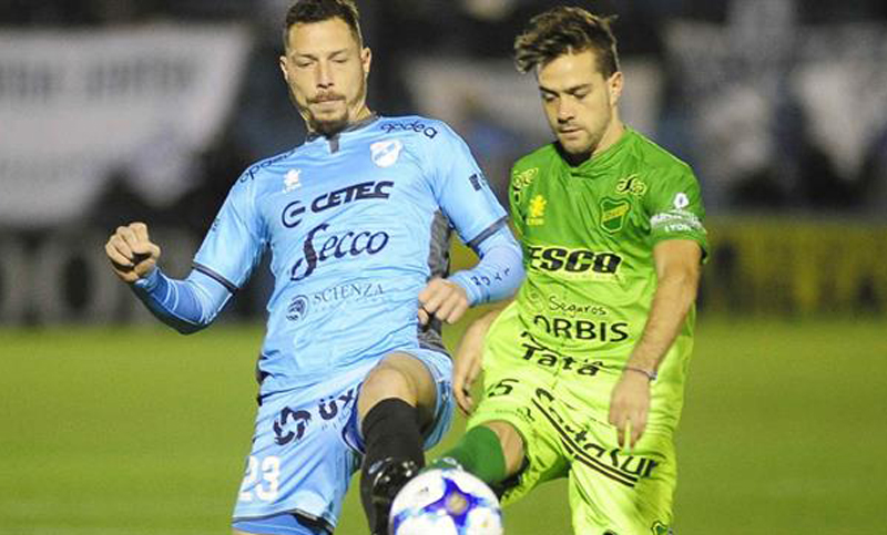 Defensa ganó y le sacó ventaja a Central en la lucha por la Sudamericana