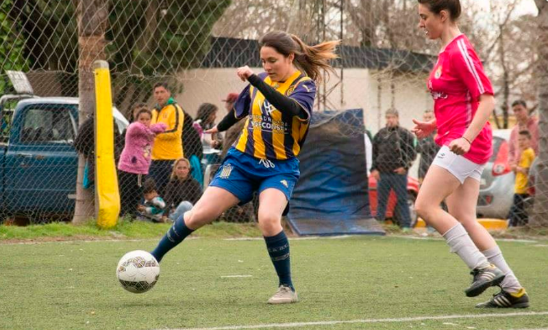 Una jugadora de fútbol de Central padece leucemia y el club pide ayuda