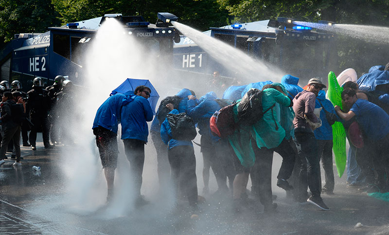 Nuevas protestas en contra del G20: suman 159 los policías heridos y hay 60 detenidos