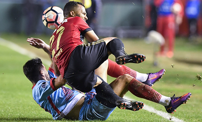 Racing avanzó y Arsenal quedó afuera de la Copa Sudamericana