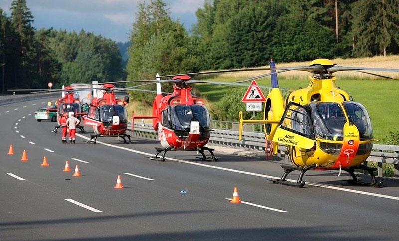 Alemania: 31 heridos y 17 desaparecidos al chocar un micro y un camión