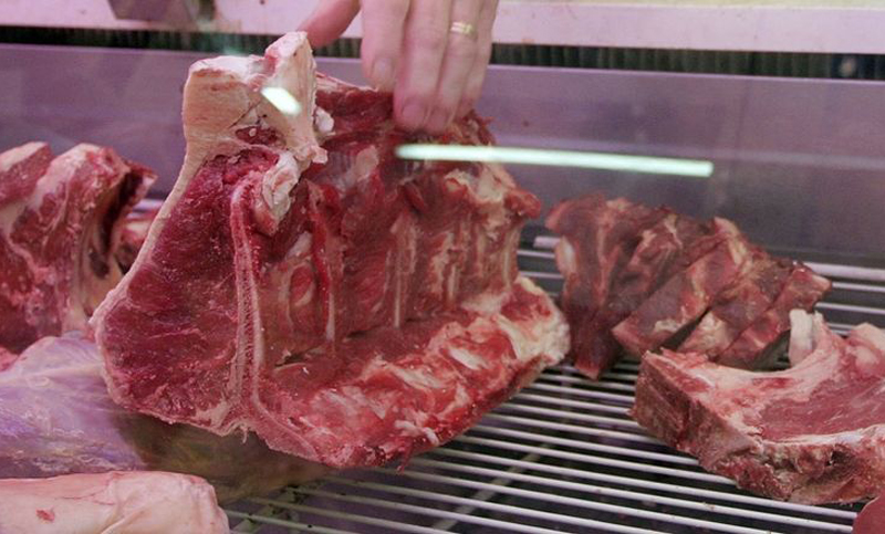 Crece la polémica por la llegada de la carne «larga vida»