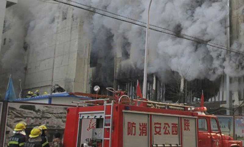 Incendio en China deja al menos 22 muertos