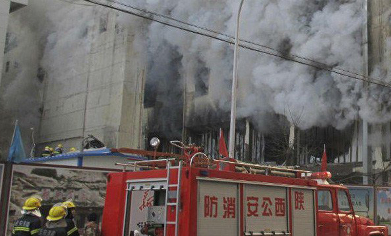 Incendio en China deja al menos 22 muertos