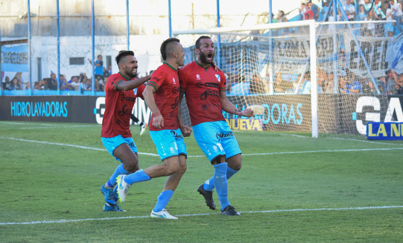 Guevgeozián y Abero llegan a Newell’s para firmar a préstamo