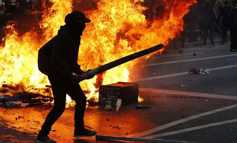 Más incidentes en Hamburgo: los disturbios empañan por segundo día el G-20