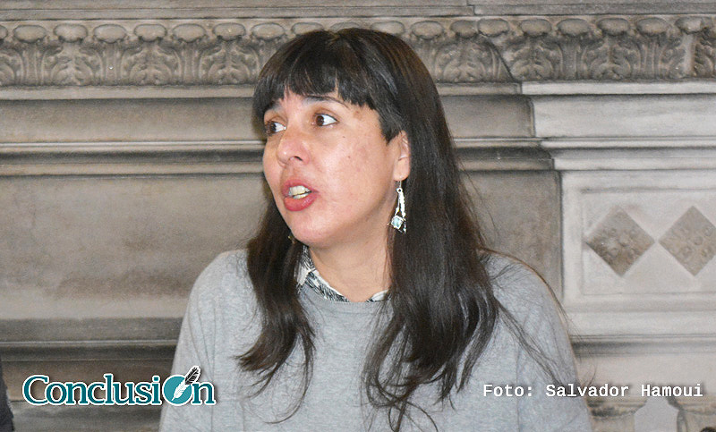 «En el mundo de la política predominan los varones en los cargos de poder»