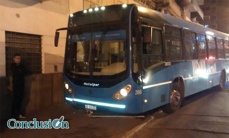 Fiscalía pidió la internación «compulsiva» del pasajero que discutió con el colectivero