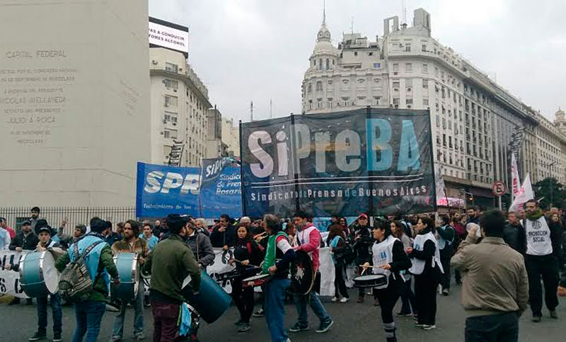 El ajuste contra los trabajadores avanza: se recrudece conflicto en medios de prensa