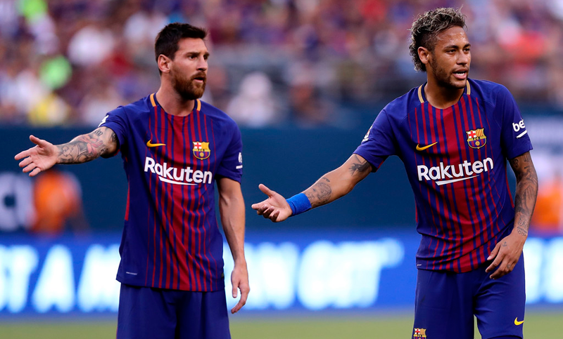 Messi y Suárez le pidieron a Neymar que siga jugando en Barcelona