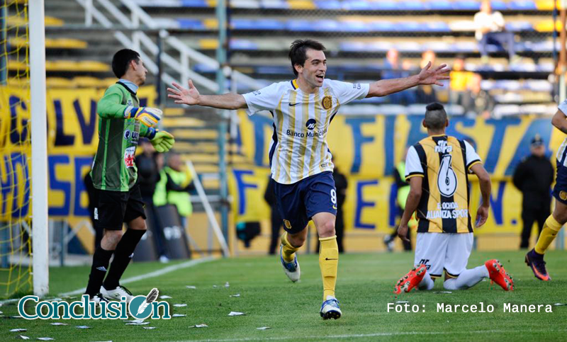 Protti, goleador y figura de la victoria canalla ante Alianza Sport