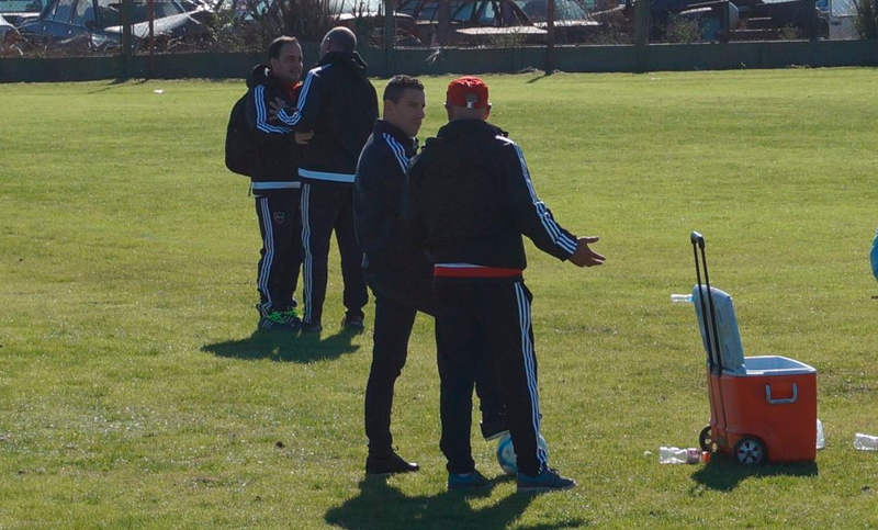 Newell’s entrenó con caras nuevas y la visita de Maxi Rodríguez