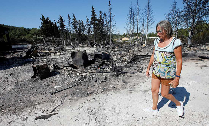 Más de 10.000 evacuados por incendios en el sur de Francia