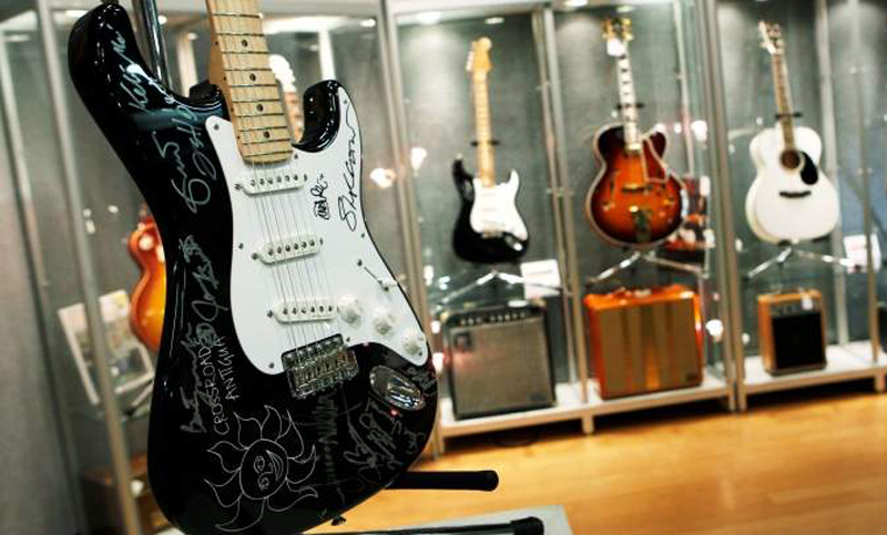 Clásica firma de guitarras eléctricas lanza una app para aprender a tocar