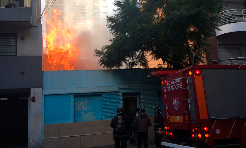 Incendio, susto y pérdidas materiales en una casa de Brown al 2100