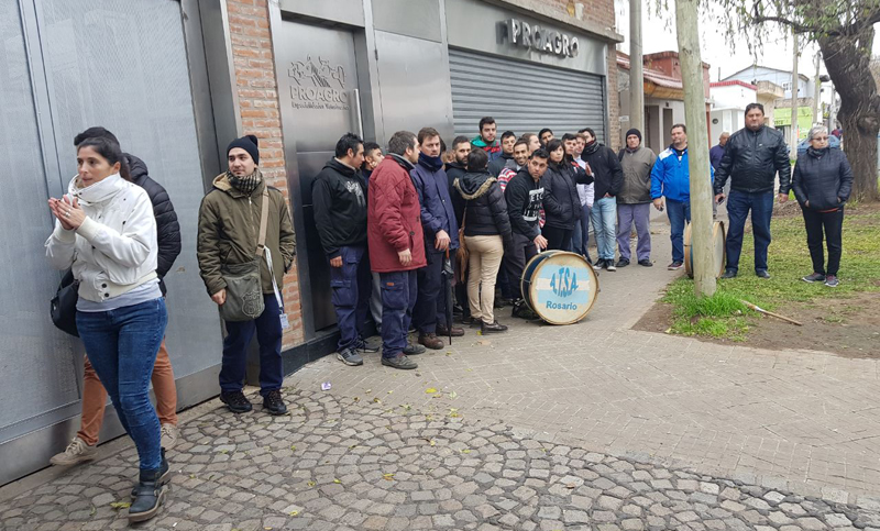 Sigue paro en un laboratorio de análisis por despido arbitrario de un trabajador