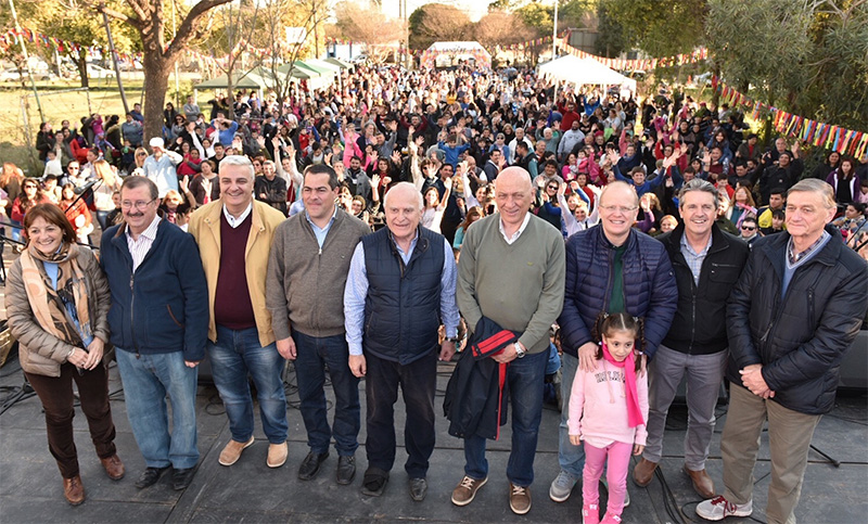 Lifschitz inauguró en Pueblo Esther la repavimentación de la Ruta 21