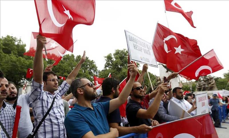 Con actos, Turquía conmemora el primer aniversario del fallido golpe de Estado