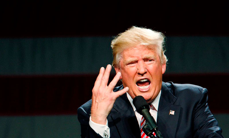 Trump condena al Ku Klux Klan, a los neonazis y los supremacistas blancos