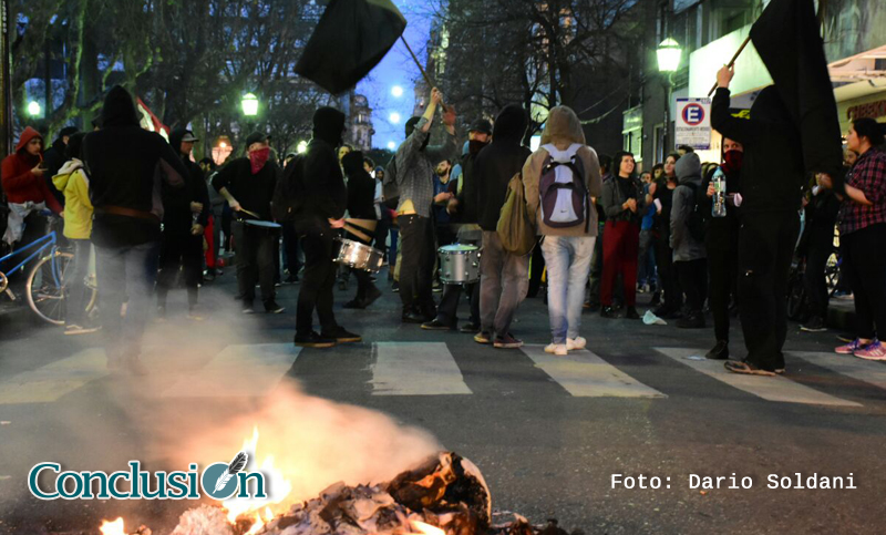 Marcha en el centro en reclamo de la aparición de Santiago Maldonado